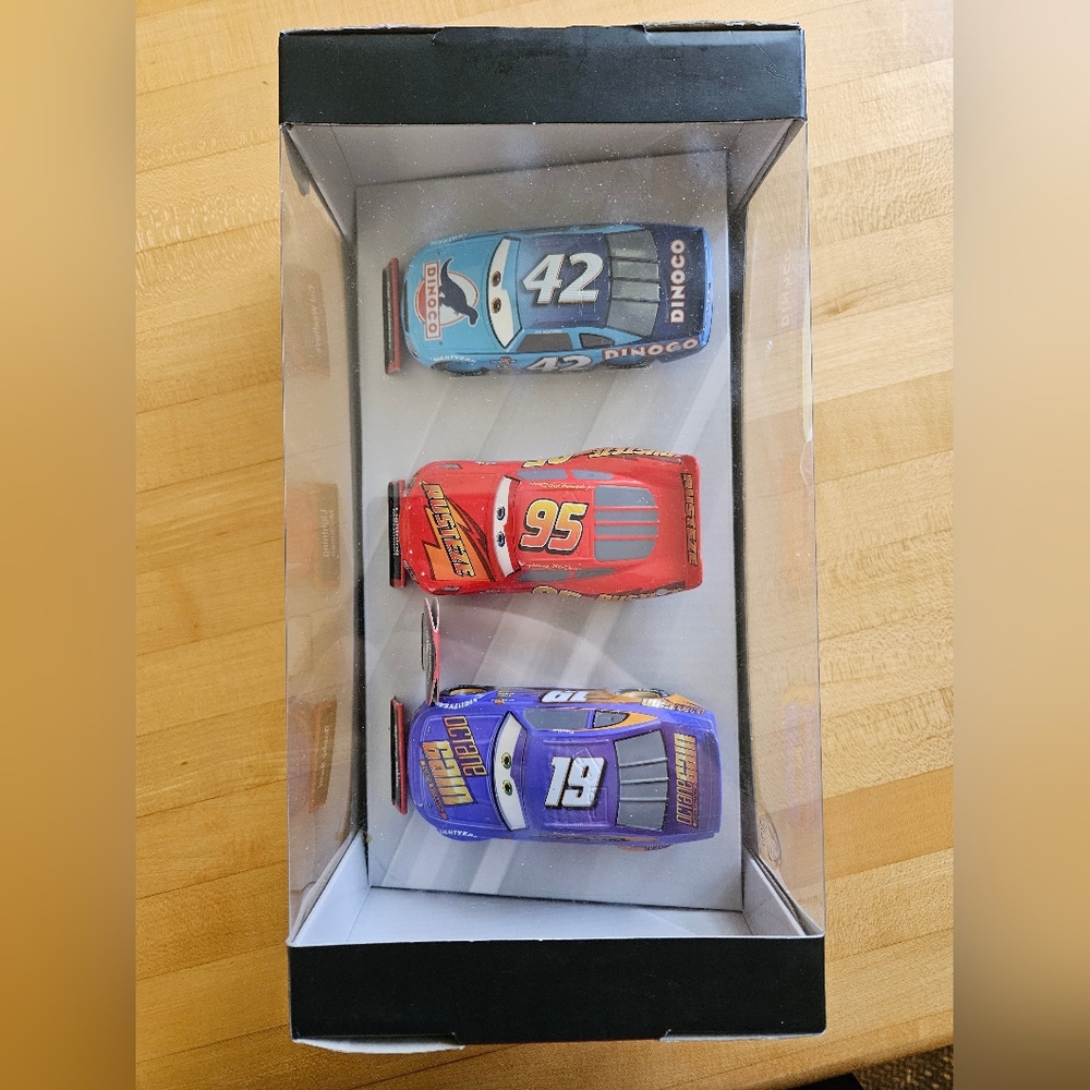 Disney Pixar Cars Die Cast Gift Set McQueen Swift Weathers